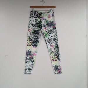 BNWT Amelia Activewear Animal Print Floral Legging Tights Green Pink Size Medium